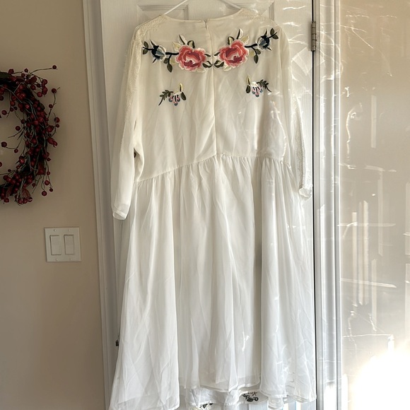 ASOS floral embroidered chiffon midi peasant dress - Picture 8 of 9